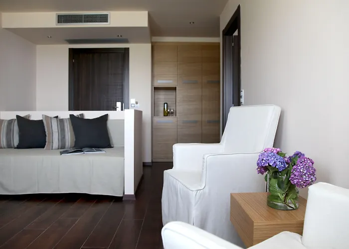 Theta Pelion 4*